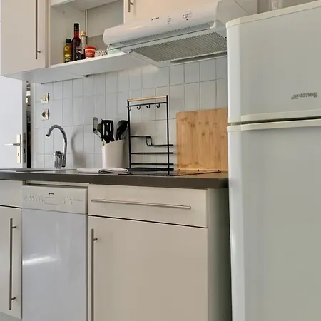 Nice Spacious Flat - Nice Amenities -hyper Centre #bk