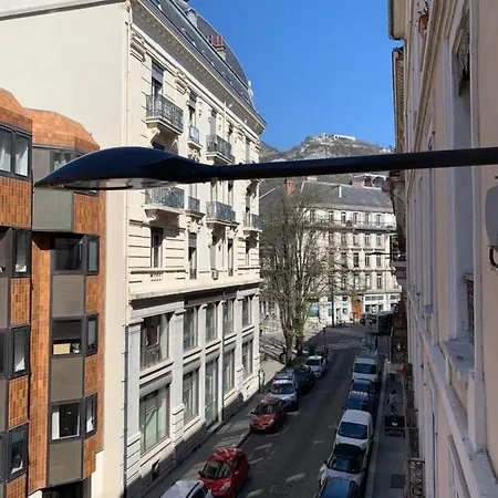 Nice Spacious Flat - Nice Amenities -hyper Centre #bk * Γκρενόμπλ